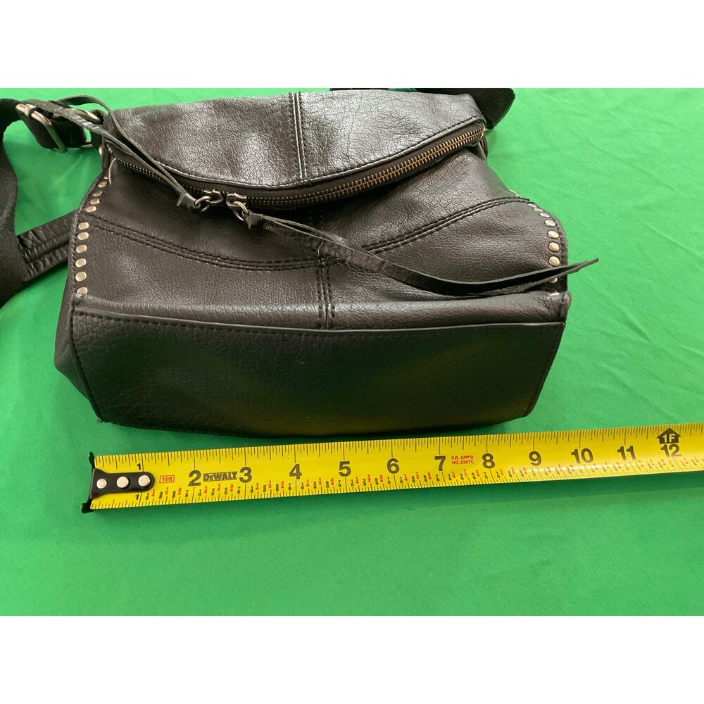 The Sak Black Leather Silverlake Crossbody Bag Zip Pockets **missing Hang tag** - Picture 13 of 16